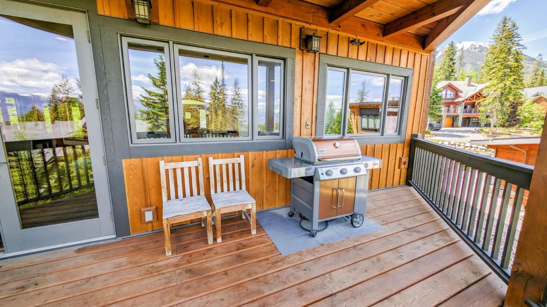 Lush Mountain Accommodations Golden Δωμάτιο φωτογραφία